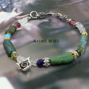 Roman glass &amp; rose antique bracelet 